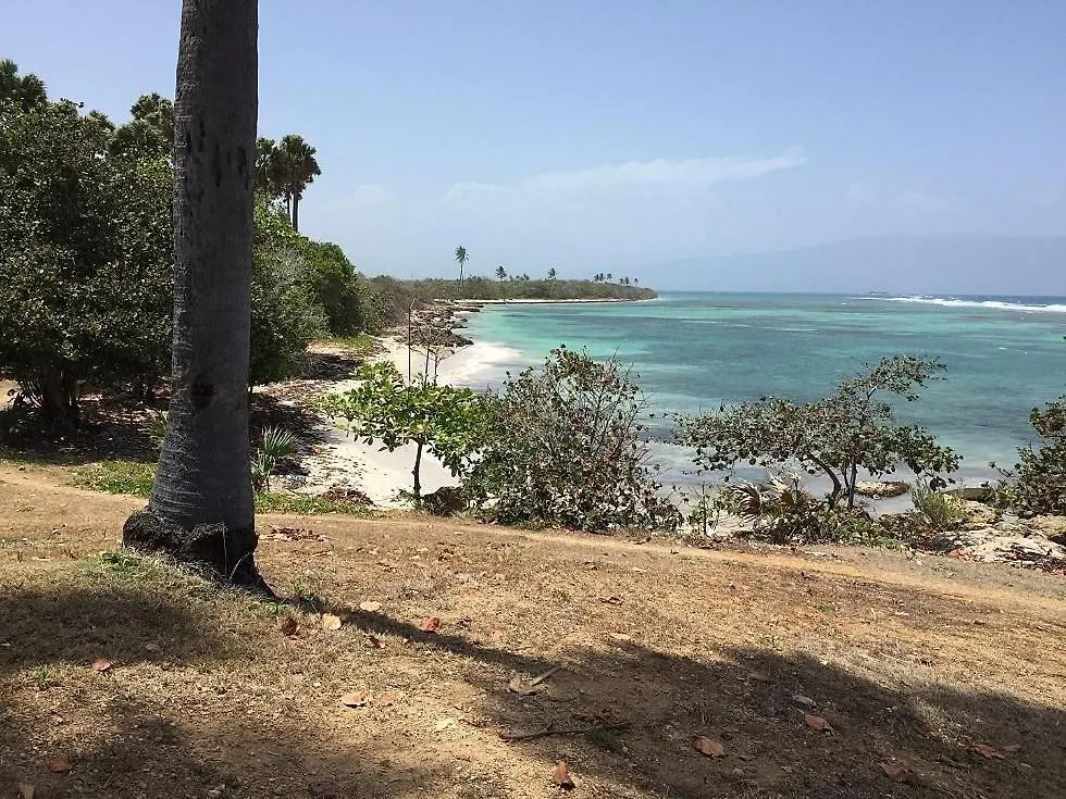 Hotel La Saladilla Beach Club Barahona 4*,