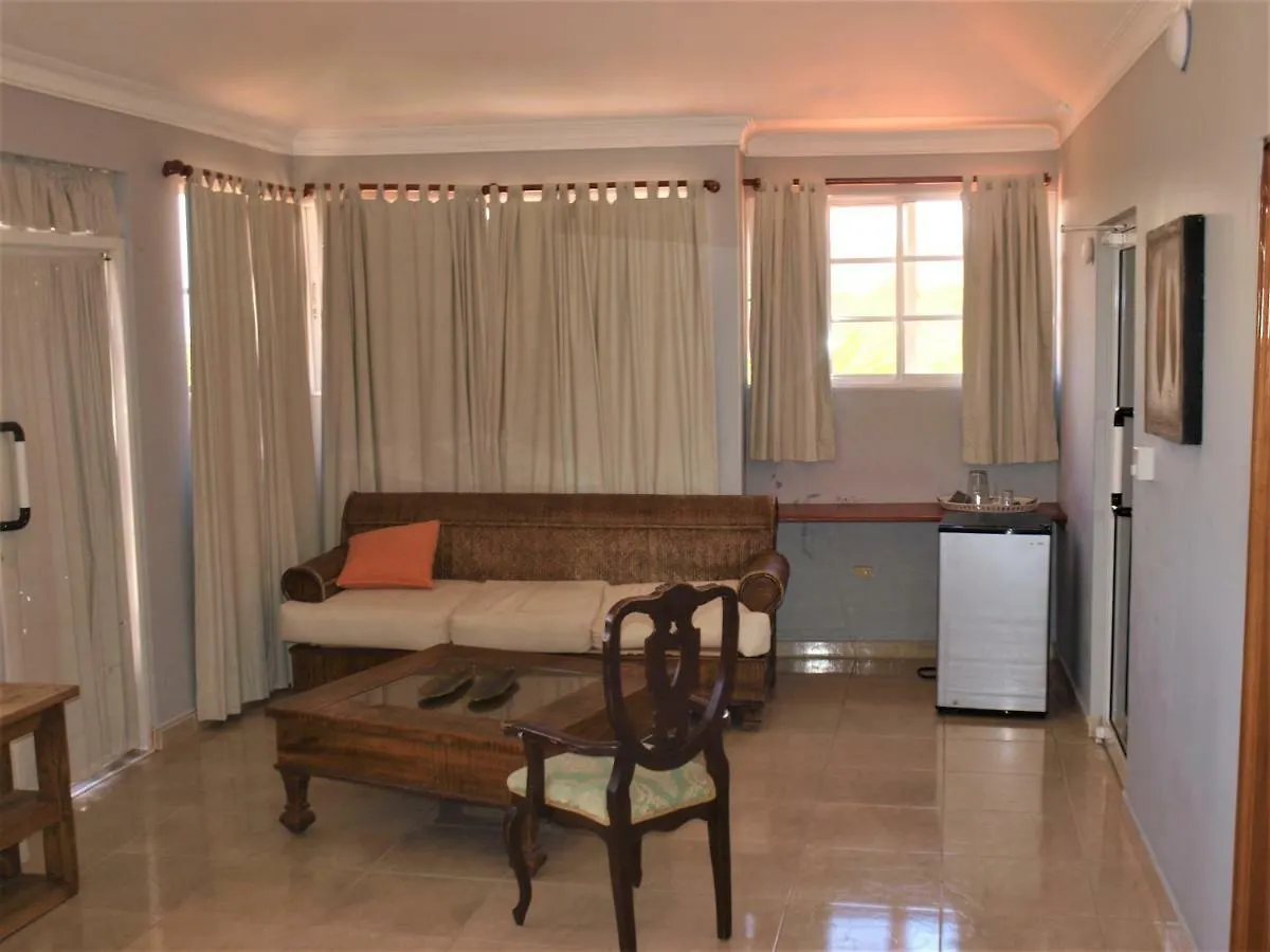 Hotel La Saladilla Beach Club Barahona 4*,